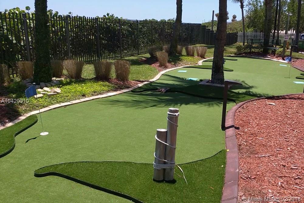 Mini Golf Miami Beach Florida The Best Beaches In World Miami Beach Mini Golf The Best Beaches In World